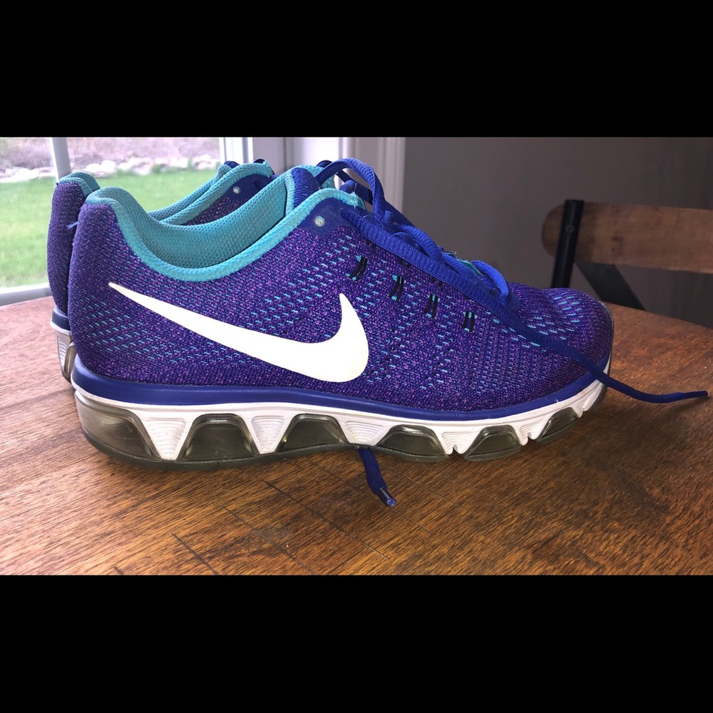 Nike trailwind 8